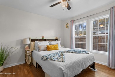 Newly remodeled and ideally located just minutes from the beach - photo 20