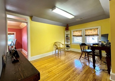 Perfect location for your commercial or retail operations!