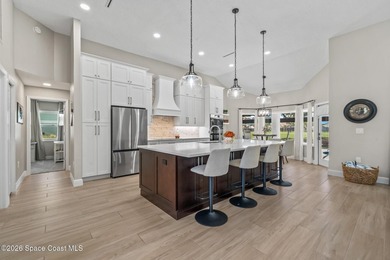 An extraordinary, completely remodeled residence on the Par 5 - photo 10
