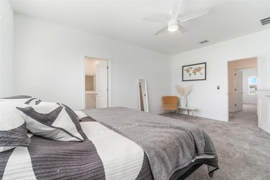 BACK ON MARKET DUE TO BUYER UNABLE TO SECURE FINANCING! Welcome - photo 27