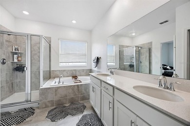 BACK ON MARKET DUE TO BUYER UNABLE TO SECURE FINANCING! Welcome - photo 31