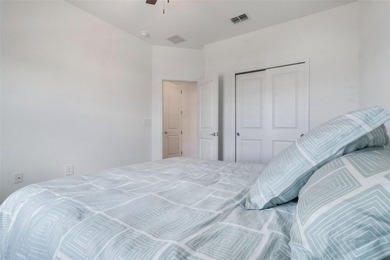 BACK ON MARKET DUE TO BUYER UNABLE TO SECURE FINANCING! Welcome - photo 36