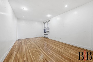 Welcome to this bright and spacious two-bedroom, one-bath - photo 3
