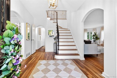 Welcome to this stunning Grand Colonial nestled on a .3 acre - photo 5