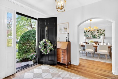 Welcome to this stunning Grand Colonial nestled on a .3 acre - photo 6
