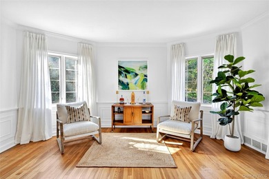 Welcome to this stunning Grand Colonial nestled on a .3 acre - photo 10