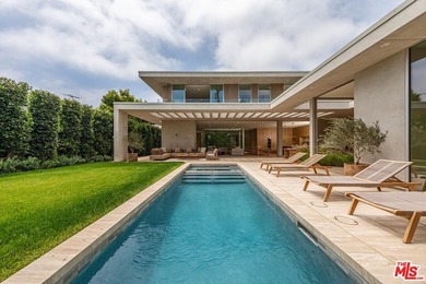 Located on one of Brentwood's most coveted streets and moments - photo 14