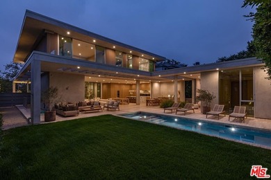 Located on one of Brentwood's most coveted streets and moments - photo 37