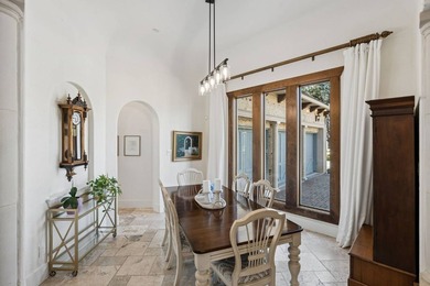 Exceptional Las Colinas luxury estate in the exclusive gated and - photo 4