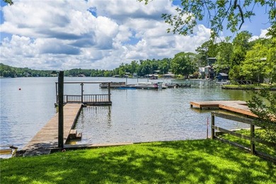 This a real lakefront log cabin with all the comforts, modern - photo 7