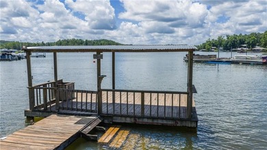 This a real lakefront log cabin with all the comforts, modern - photo 8