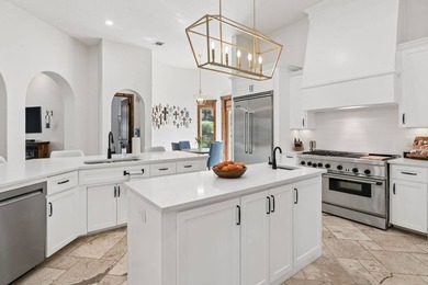 Exceptional Las Colinas luxury estate in the exclusive gated and - photo 10