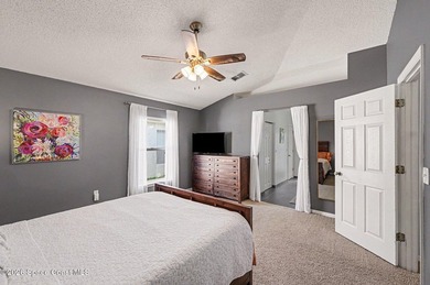 MOTIVATED SELLERS! Welcome home to this beautifully maintained - photo 15