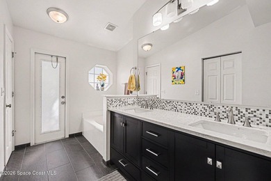MOTIVATED SELLERS! Welcome home to this beautifully maintained - photo 16