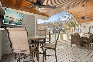 Experience tranquil lakeside living in this luxurious 3BR/3BA - photo 39