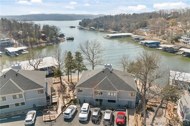 Experience tranquil lakeside living in this luxurious 3BR/3BA - photo 46