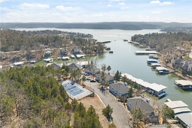Experience tranquil lakeside living in this luxurious 3BR/3BA - photo 49