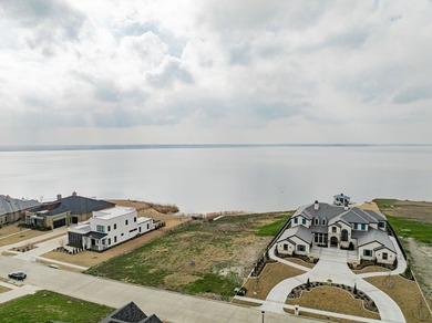 2006 Noe Blvd. is a beautiful .45 Acre waterfront property! One - photo 3
