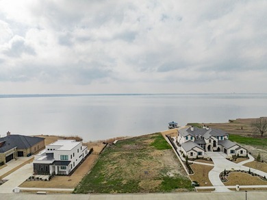2006 Noe Blvd. is a beautiful .45 Acre waterfront property! One - photo 4
