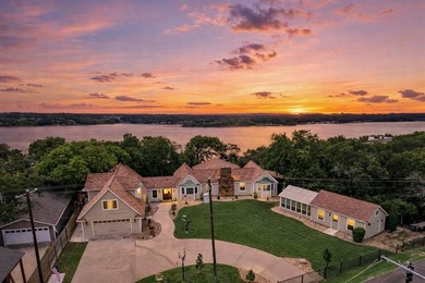 Lake Worth Home For Sale in Fort Worth Texas