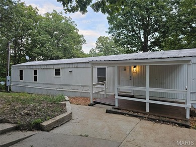 Meramec River Home For Sale in Saint Clair Missouri