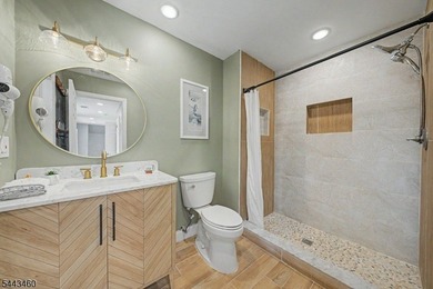 Built in 2024, this move-in ready home offers panoramic Lake - photo 12