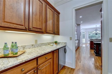 Welcome to unparalleled luxury in one of the areas most - photo 12