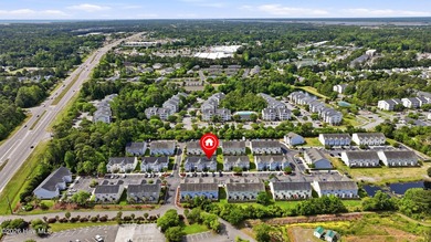 This well-maintained 2-bedroom, 2.5-bath townhome has been - photo 22