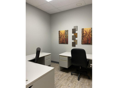 5,785 sq ft office building and warehouse on the growing Gratiot - photo 22