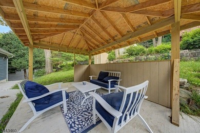 Built in 2024, this move-in ready home offers panoramic Lake - photo 23