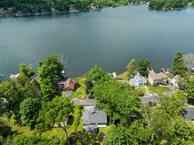 Built in 2024, this move-in ready home offers panoramic Lake - photo 26