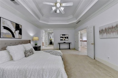 Welcome to unparalleled luxury in one of the areas most - photo 32