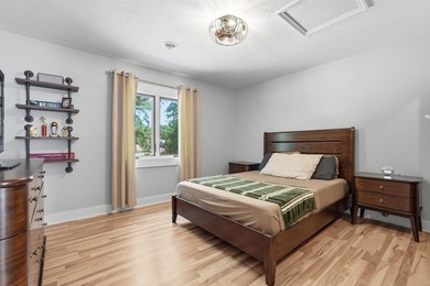 Discover the perfect blend of privacy, space and coastal - photo 34