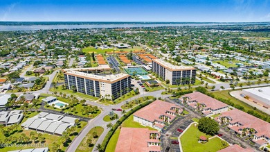 You have just found your new home in a quiet beachside location - photo 41