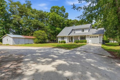 Discover the perfect blend of privacy, space and coastal - photo 45
