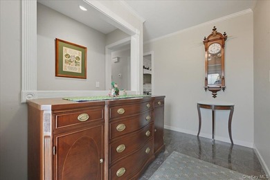 Welcome to this meticulously maintained, sun-drenched and - photo 4