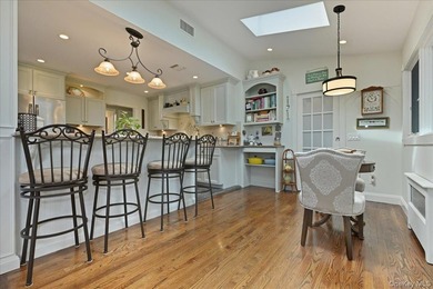 Welcome to this meticulously maintained, sun-drenched and - photo 9