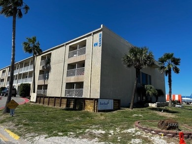 Enjoy relaxing views of the canal from this large unit in the - photo 1