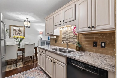215 Barry Ave S 216 - photo 4
