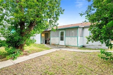 2-bedroom, 1-bath home offering 868 square feet of living space - photo 15