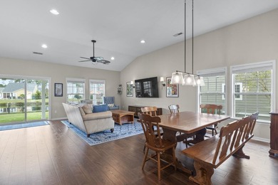 Four-bedroom, two-and-a-half-bathroom home with pond views and a - photo 18