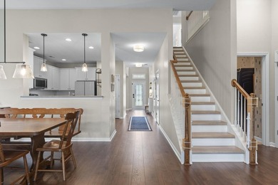 Four-bedroom, two-and-a-half-bathroom home with pond views and a - photo 24