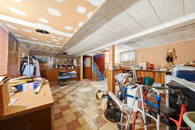 Nestled in the highly sought-after Woodlawn Heights neighborhood - photo 24