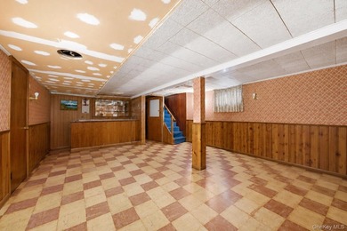 Nestled in the highly sought-after Woodlawn Heights neighborhood - photo 25