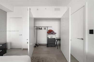 Experience the ultimate urban lifestyle in this stunning 2Bed+