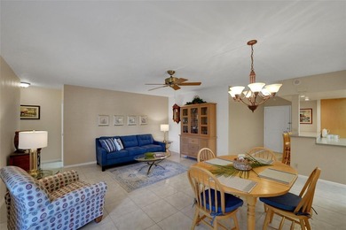Wow! Huge Price Reduction! Corner Apartment with a private - photo 29