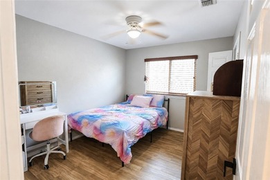 Welcome to 1030 Livermore! This beautifully updated home is - photo 5