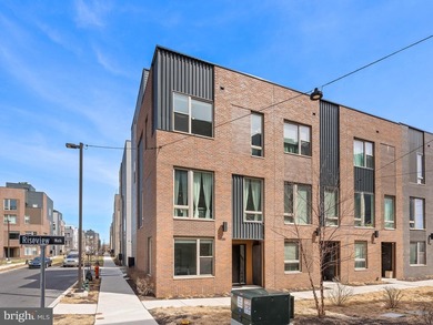 Move-In Ready Corner Townhome at North Bank priced to sell!! - - photo 2