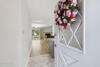 Enjoy the coastal lifestyle you've been dreaming of in this - photo 4