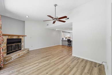 Enjoy the coastal lifestyle you've been dreaming of in this - photo 8